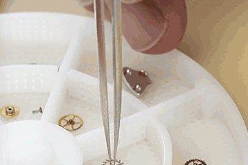 成都有不有欧米茄手表维修店地址